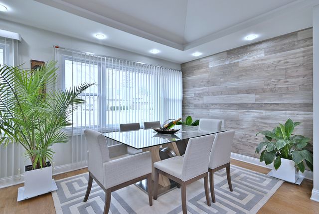 575 Bedford Lane, Des Plaines, IL 60016