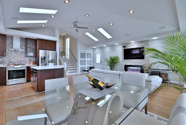 575 Bedford Lane, Des Plaines, IL 60016