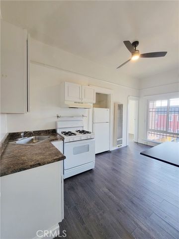 1701 S Bonnie Brae, Los Angeles, CA 90006