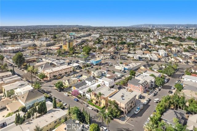 1701 S Bonnie Brae, Los Angeles, CA 90006