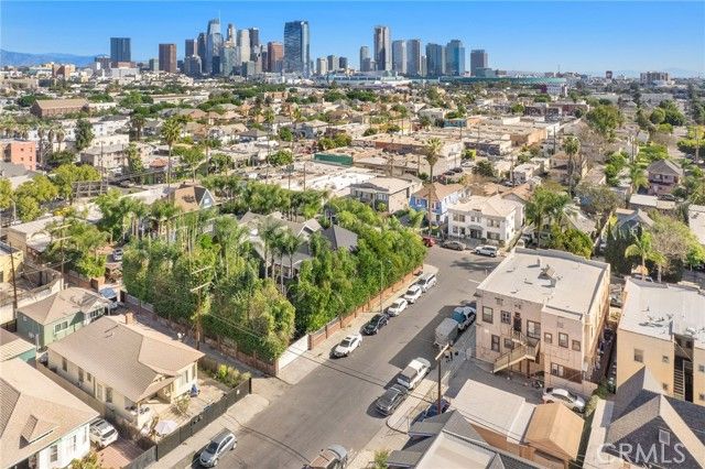 1701 S Bonnie Brae, Los Angeles, CA 90006