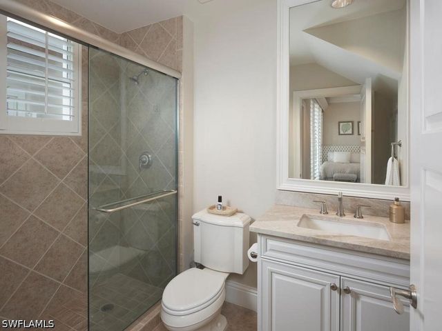 1001 10th AVE S D2, Naples, FL 34102