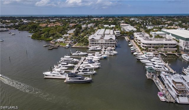 1001 10th AVE S D2, Naples, FL 34102