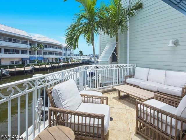 1001 10th AVE S D2, Naples, FL 34102