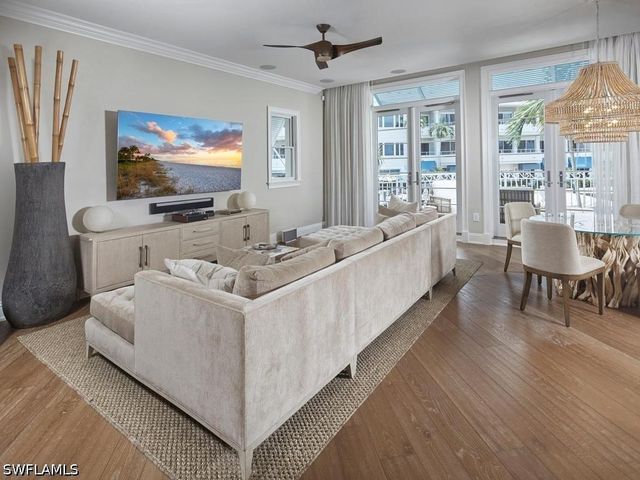 1001 10th AVE S D2, Naples, FL 34102