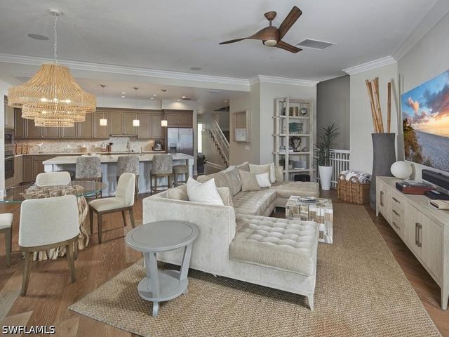 1001 10th AVE S D2, Naples, FL 34102