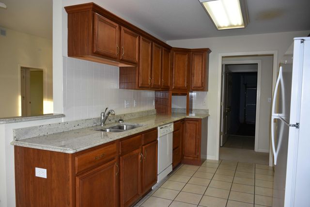 3811 PANTHER DR, Columbia, MO 65202