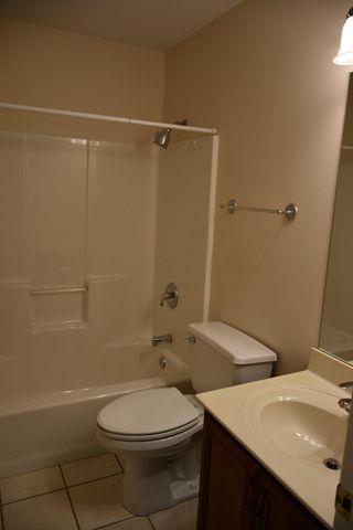 3811 PANTHER DR, Columbia, MO 65202