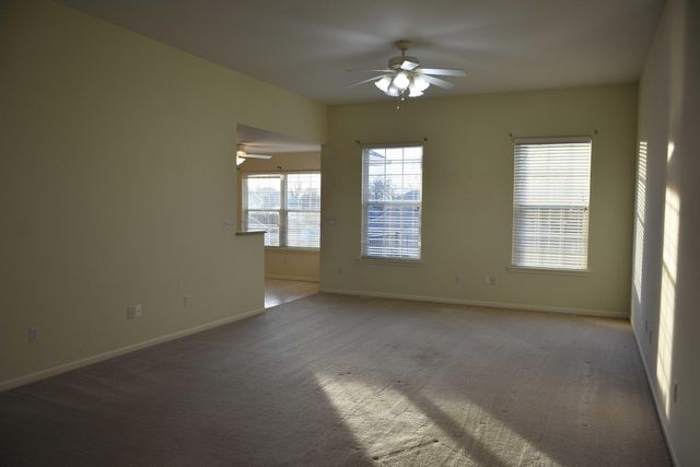 3811 PANTHER DR, Columbia, MO 65202