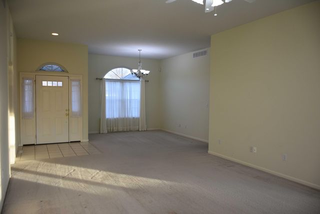 3811 PANTHER DR, Columbia, MO 65202