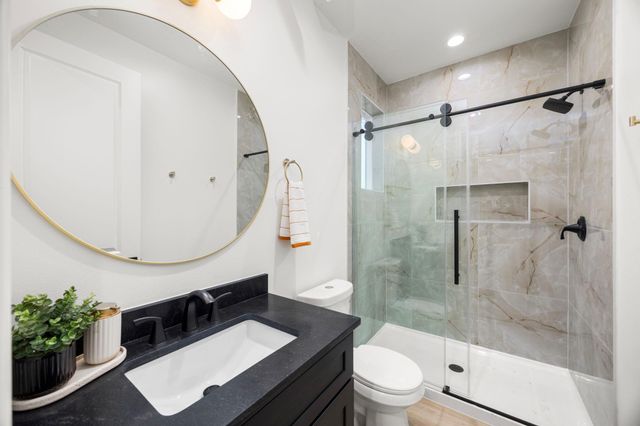 4611 Dewberry Street Street B, Houston, TX 77021