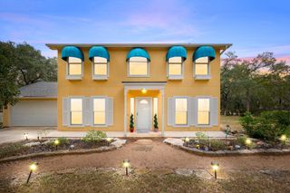 20 Westwood DR, Wimberley, TX 78676