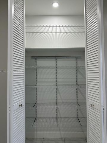 7700 SW 132nd Pl 7700, Miami, FL 33183