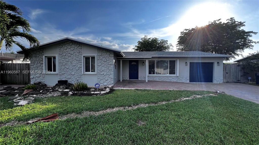 7700 SW 132nd Pl 7700, Miami, FL 33183