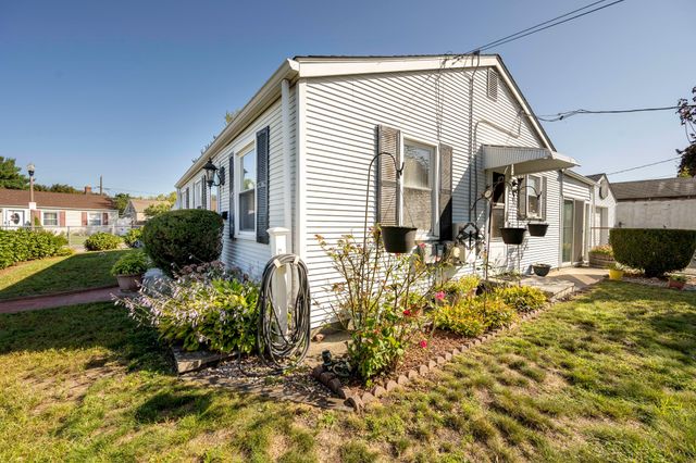 3 Rose Drive, Pawtucket, RI 02861