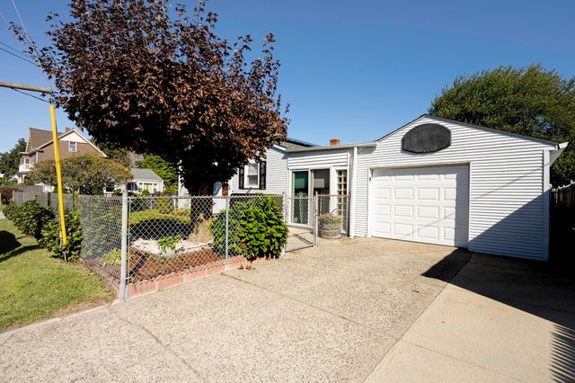 3 Rose Drive, Pawtucket, RI 02861
