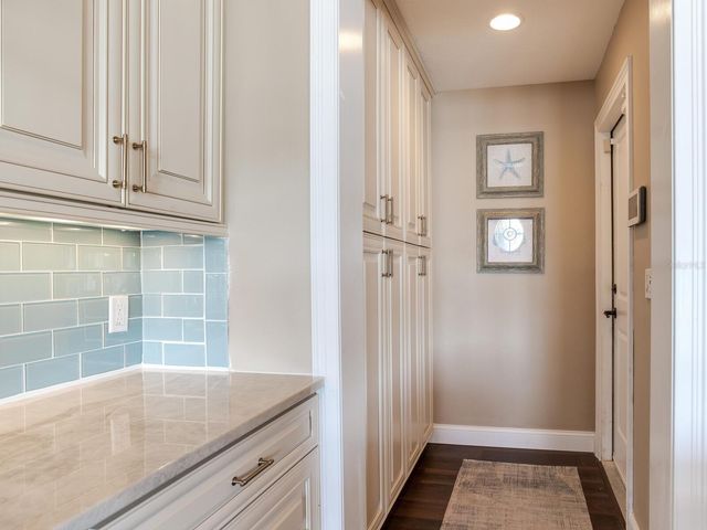 31 N PINE CIRCLE, Belleair, FL 33756