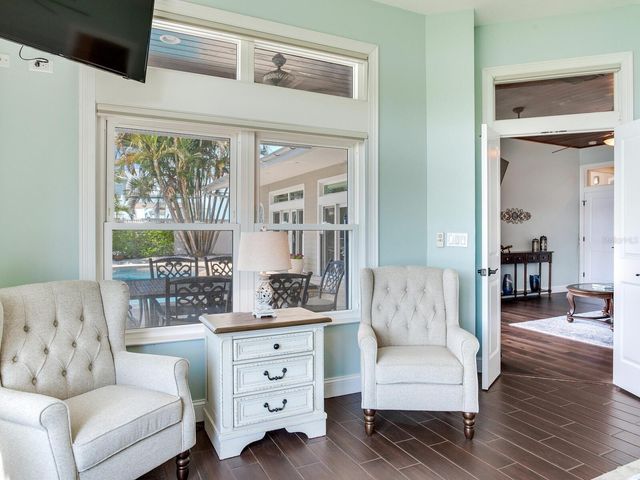 31 N PINE CIRCLE, Belleair, FL 33756