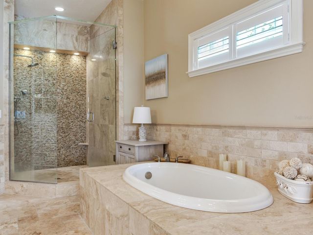 31 N PINE CIRCLE, Belleair, FL 33756
