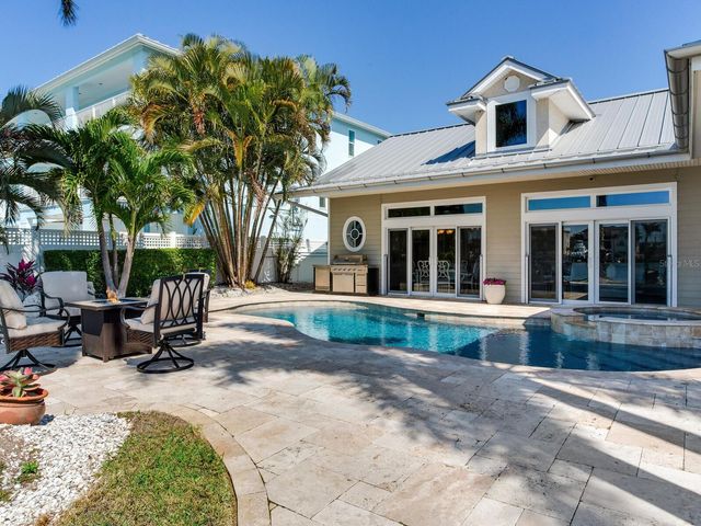 31 N PINE CIRCLE, Belleair, FL 33756