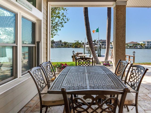 31 N PINE CIRCLE, Belleair, FL 33756