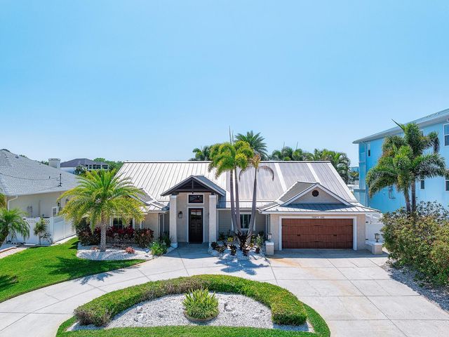 31 N PINE CIRCLE, Belleair, FL 33756