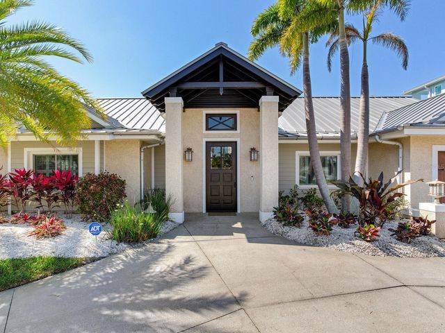 31 N PINE CIRCLE, Belleair, FL 33756