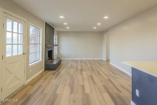 4960 GRAPELAND Drive, El Paso, TX 79924