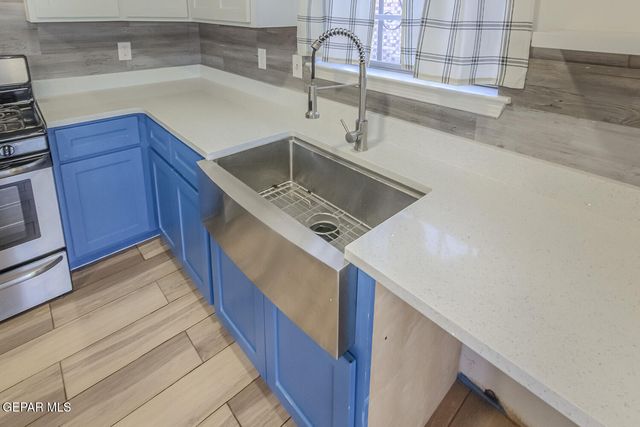 4960 GRAPELAND Drive, El Paso, TX 79924