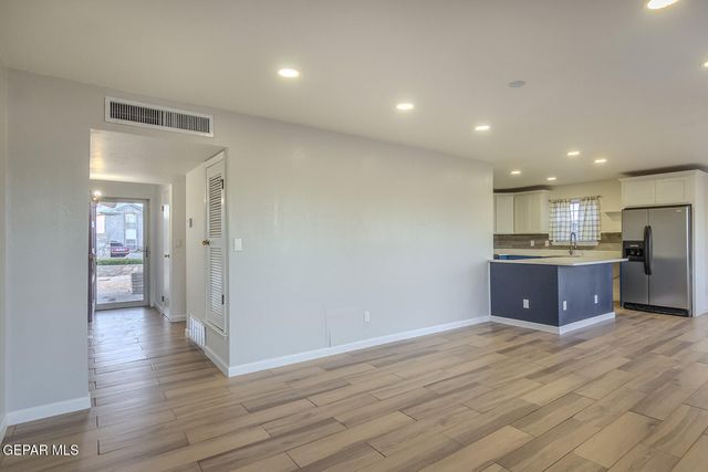 4960 GRAPELAND Drive, El Paso, TX 79924