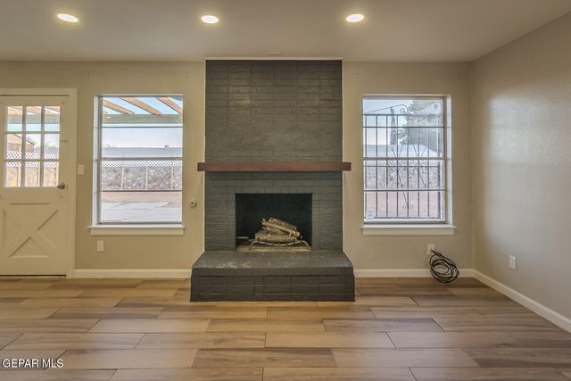 4960 GRAPELAND Drive, El Paso, TX 79924