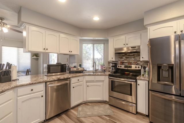 6257 N Capri Court, Fresno, CA 93711