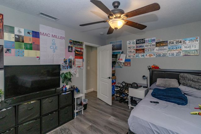 6257 N Capri Court, Fresno, CA 93711