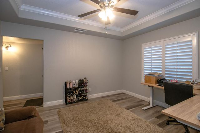 6257 N Capri Court, Fresno, CA 93711