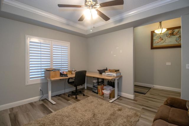6257 N Capri Court, Fresno, CA 93711
