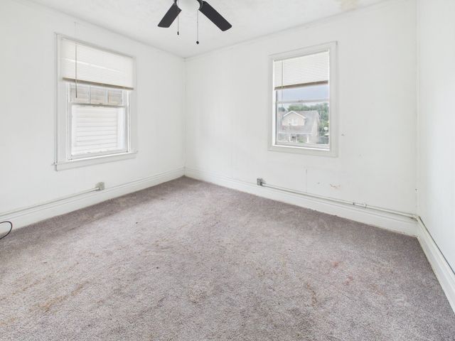 421 26th Street, Huntington, WV 25703