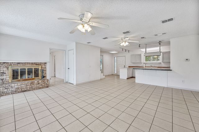216 Broken Arrow, Comanche, TX 76442