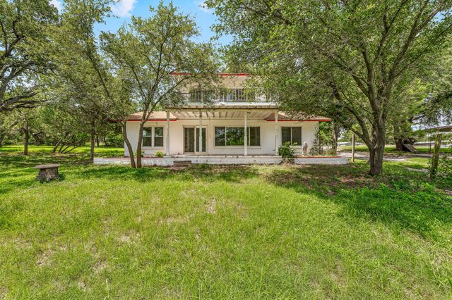 216 Broken Arrow, Comanche, TX 76442