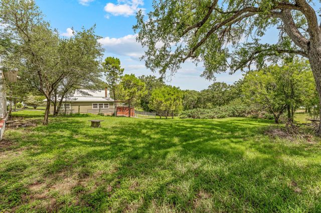216 Broken Arrow, Comanche, TX 76442