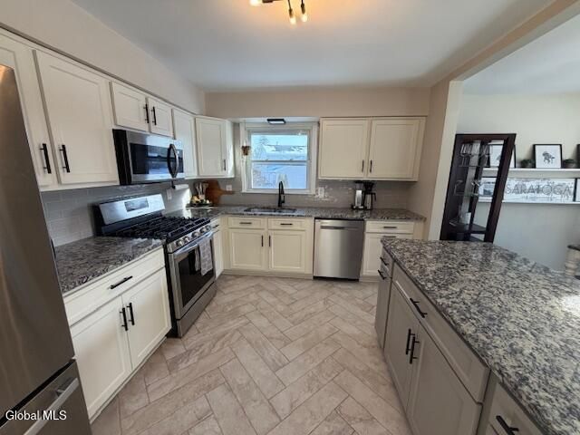 6 Stuyvesant Court, Milton, NY 12020