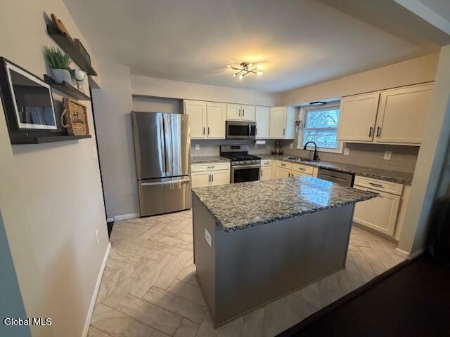 6 Stuyvesant Court, Milton, NY 12020