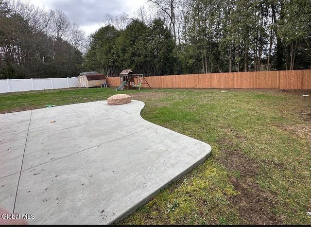 6 Stuyvesant Court, Milton, NY 12020