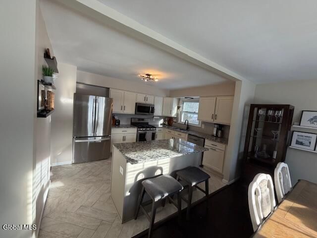 6 Stuyvesant Court, Milton, NY 12020