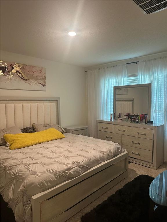 Image 4 of property listing at 303 ALENCON WAY, Kissimmee, FL 34759