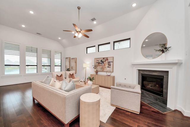 4310 Bakers Cove, Manvel, TX 77578