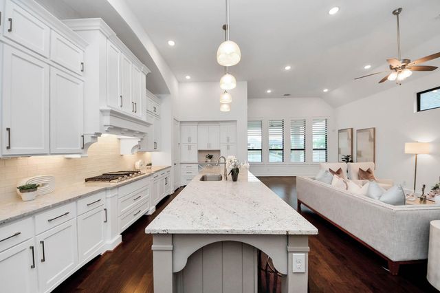 4310 Bakers Cove, Manvel, TX 77578