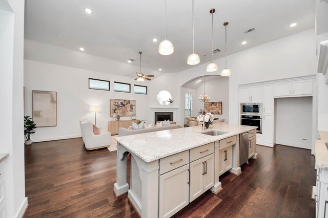 4310 Bakers Cove, Manvel, TX 77578