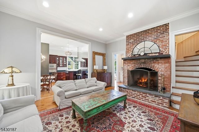 21 Franklin Pl, Morristown Town, NJ 07960