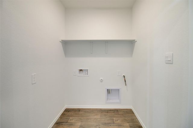 594 Arnold-A LOOP, Uhland, TX 78640