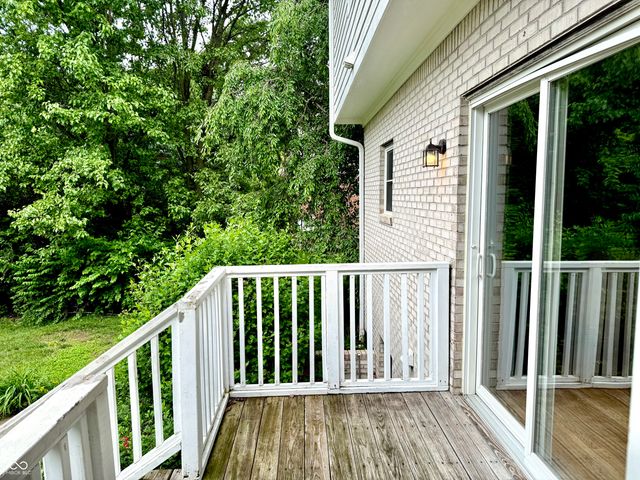 5263 Brooks Bend, Greenwood, IN 46143